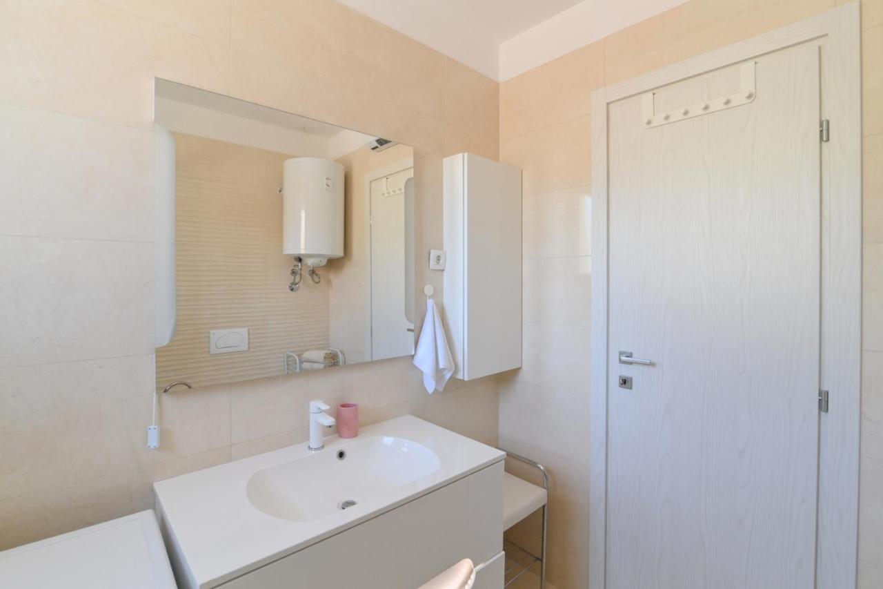 Appartement Apartman Iskra à Rijeka Extérieur photo