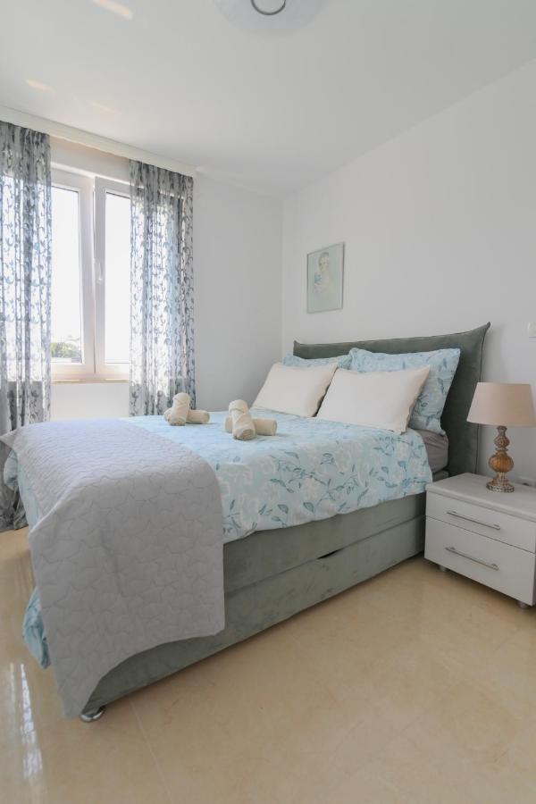 Appartement Apartman Iskra à Rijeka Extérieur photo